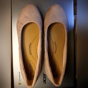 FALLS CREEK WOMENS SIZE 8 1/2 LIGHT PINK FLATS